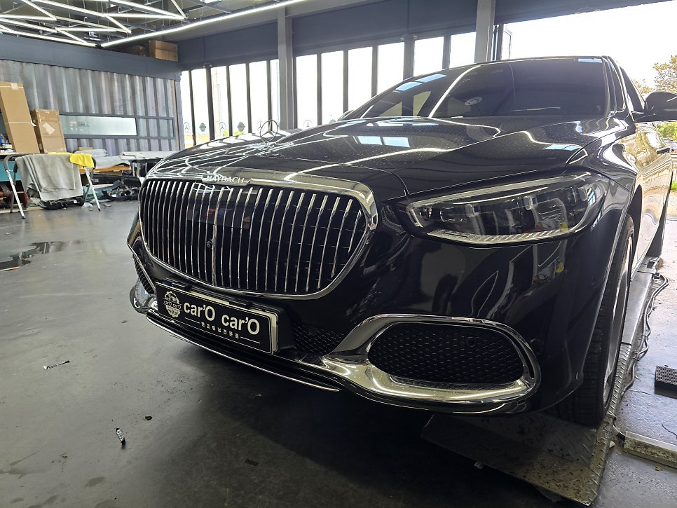 벤츠 223 s580 마이바흐 - 하단 크롬 몰딩 " 품격을 완성하는 디테일 "
