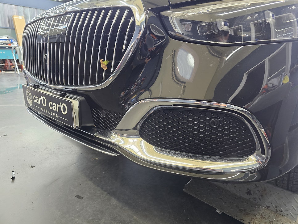 벤츠 223 s580 마이바흐 - 하단 크롬 몰딩 " 품격을 완성하는 디테일 "
