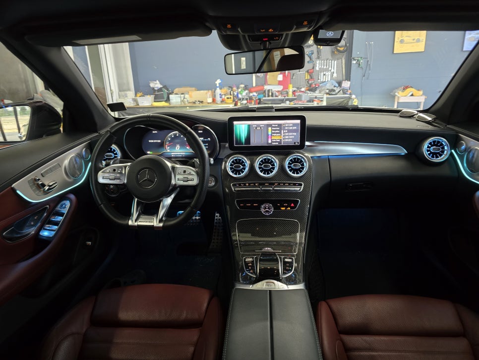 벤츠 w205 c클레스 카브리올레 - 송풍구, 데시보드, 기본엠비언트 생성