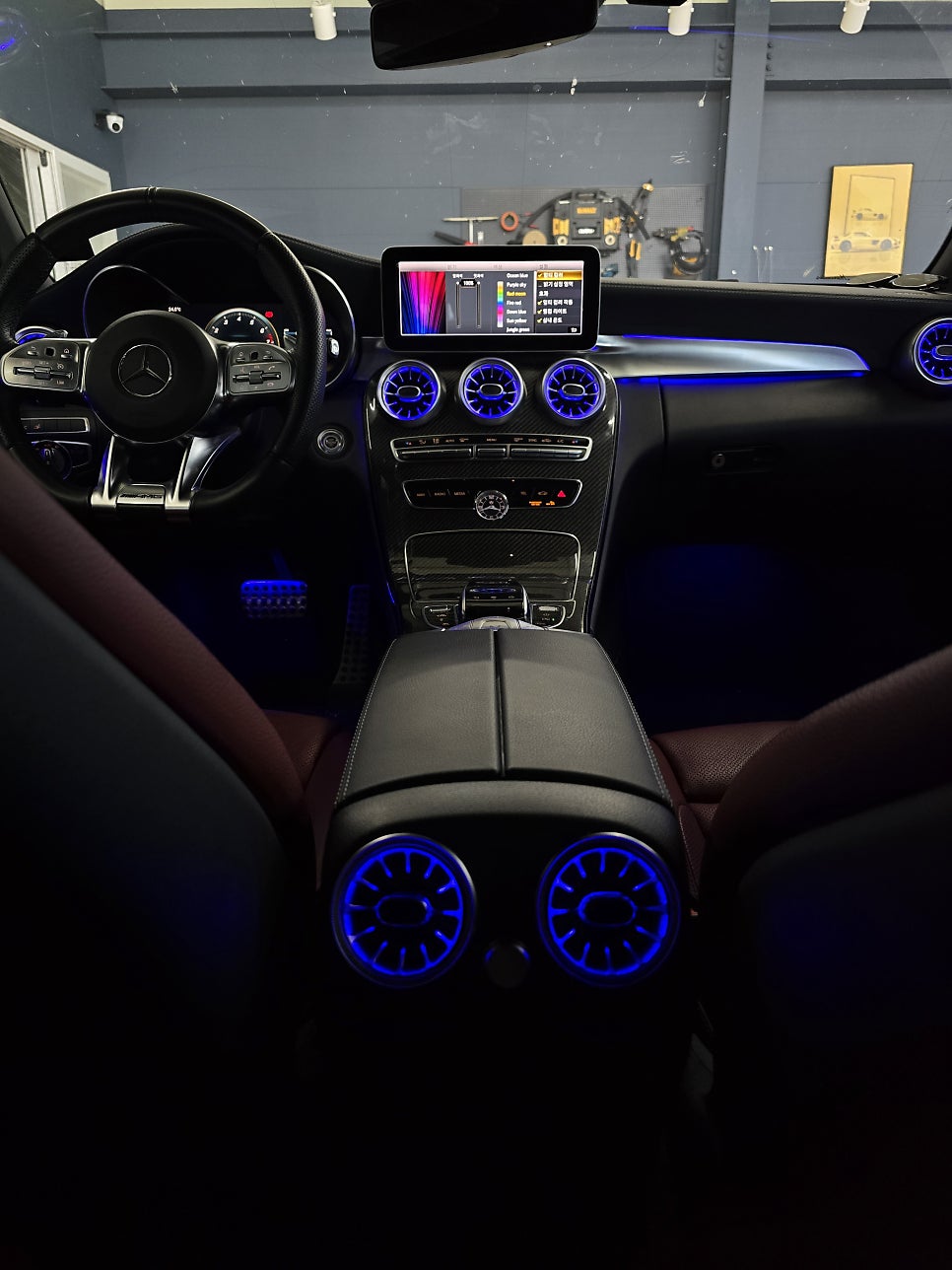 벤츠 w205 c클레스 카브리올레 - 송풍구, 데시보드, 기본엠비언트 생성