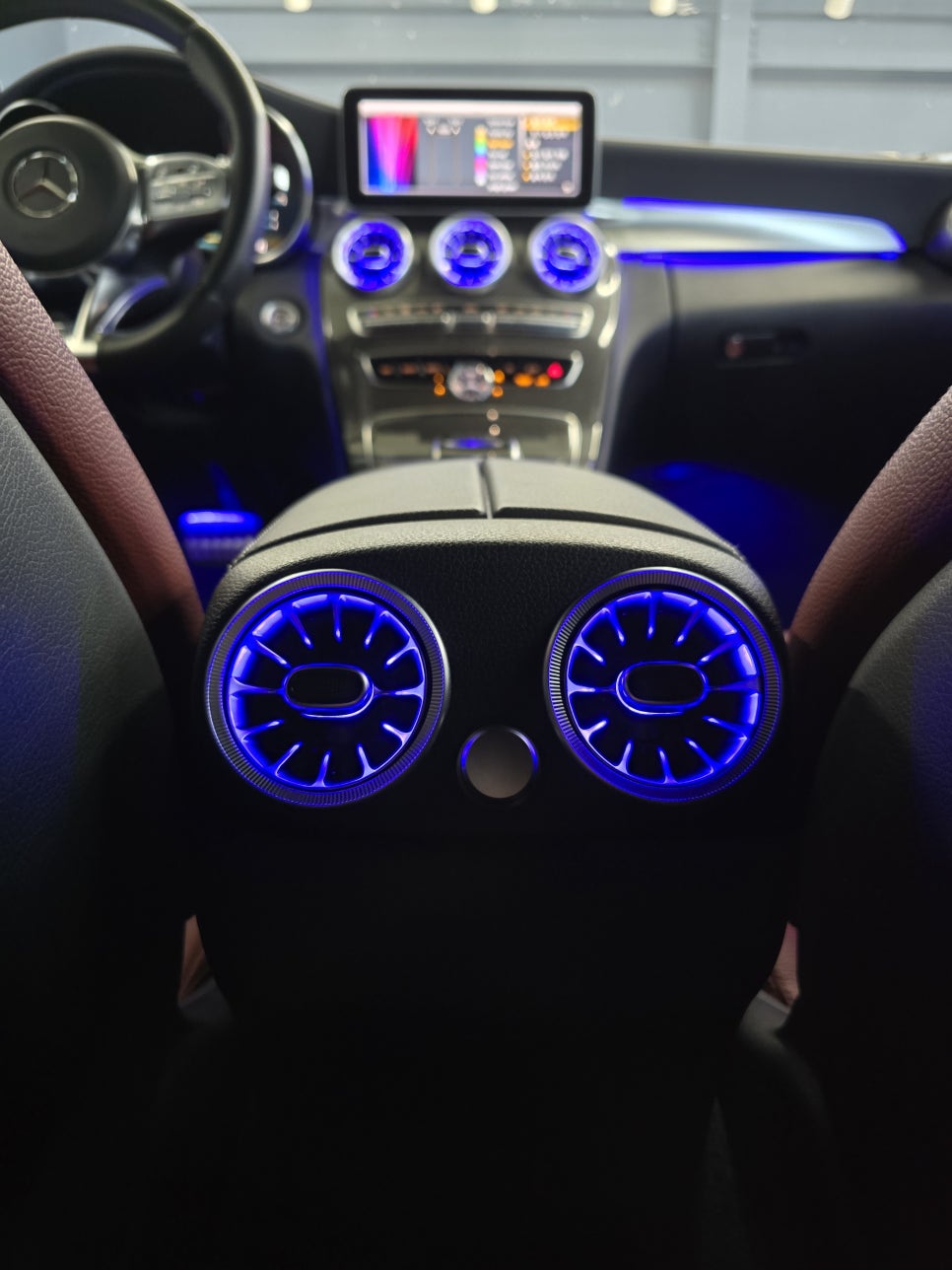 벤츠 w205 c클레스 카브리올레 - 송풍구, 데시보드, 기본엠비언트 생성