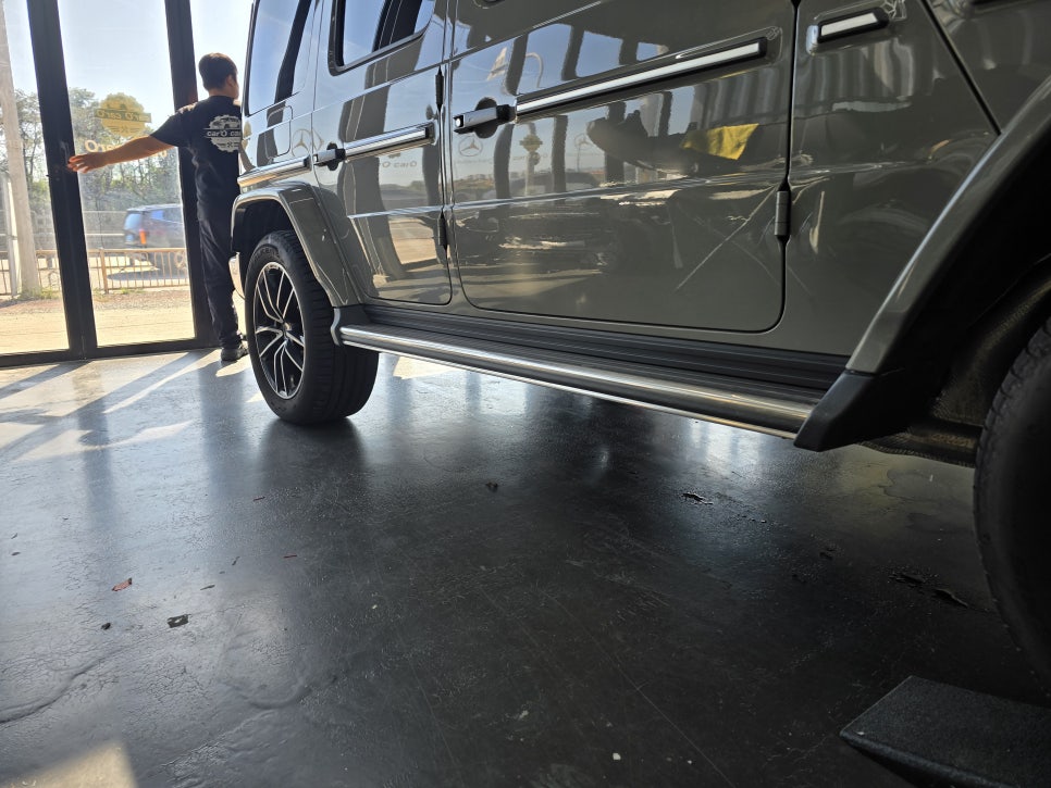 벤츠 g450d - 지바겐 전동발판, 리어 머드가드 " 편의성과 실용성 up !! "