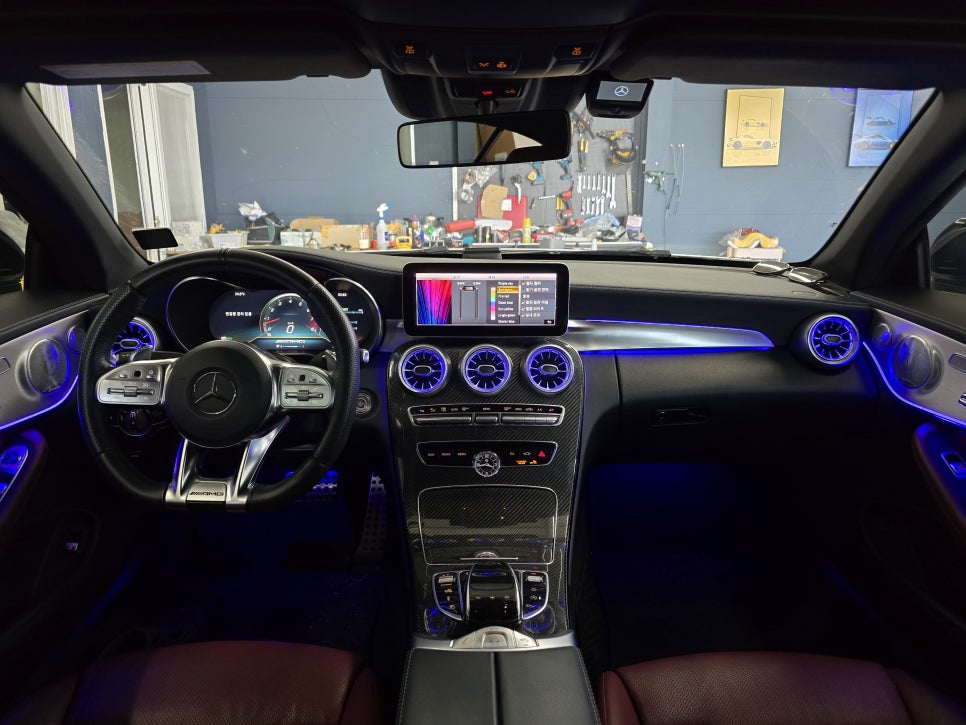 벤츠 w205 c클레스 카브리올레 - 송풍구, 데시보드, 기본엠비언트 생성