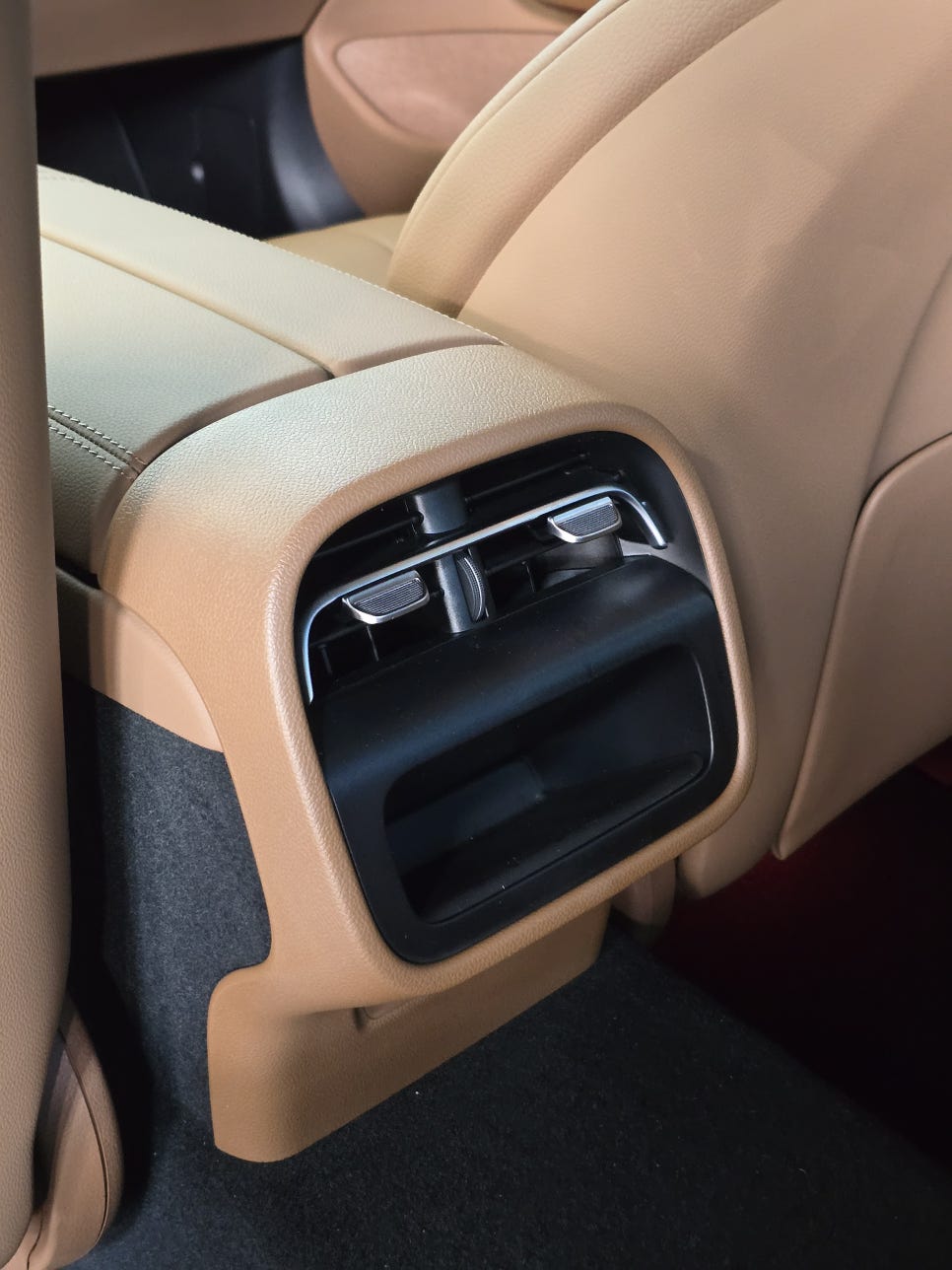 벤츠 W214 e300 - 4d 부메스터, 2열 공조 컨트롤러 " 실내가 달라졌다 !! "