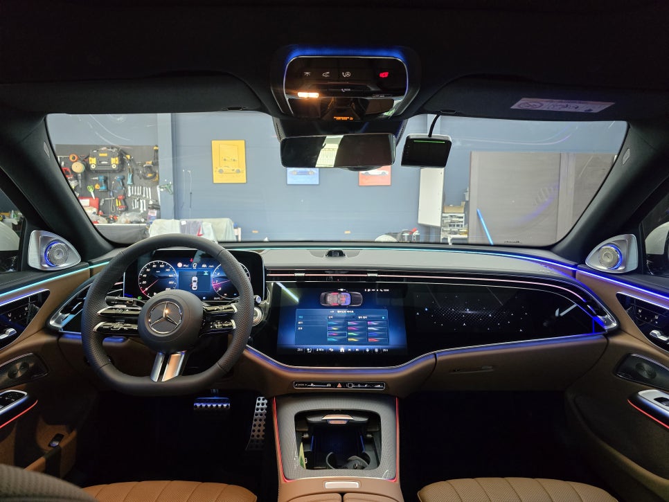 벤츠 W214 e300 - 4d 부메스터, 2열 공조 컨트롤러 " 실내가 달라졌다 !! "