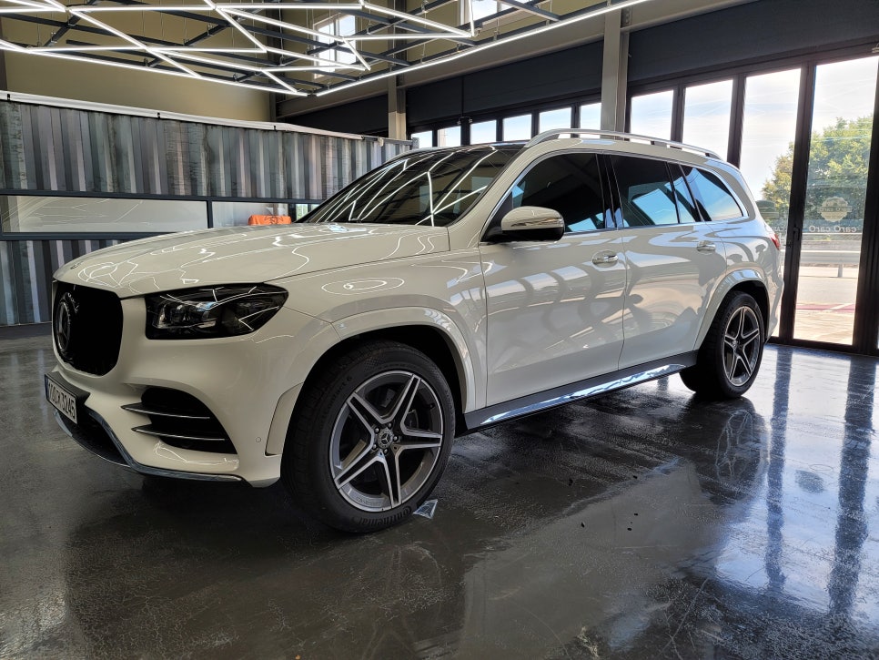 벤츠 GLS 400d - 부메스터 엠비언트 & 옵틱글래스 광각미러