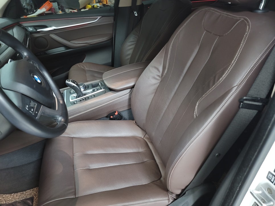 광주 > BMW. X5 - 디지털 9단 통풍시트 "통풍시트맛집 !! 모든 수입 , 국산 차량 시공 가능해요 !! "