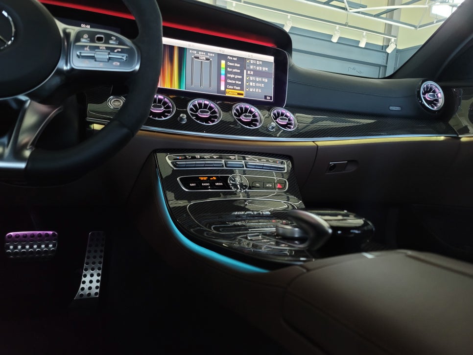 광주 벤츠엠비언트 > E63amg 송풍구 엠비언트 " 엠비언트 맛집 !"