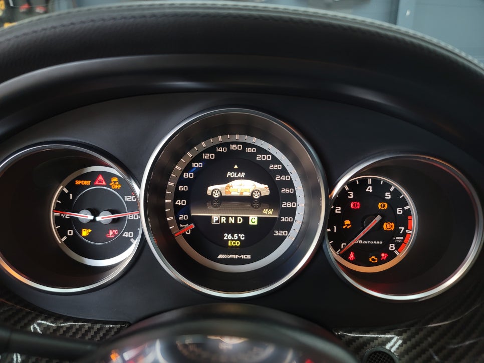 카오카오 > 벤츠 CLS 63amg -12색 엠비언트 확장 및 광량업