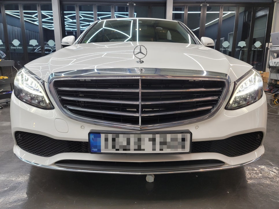 벤츠C220d 익스클루시브- 디지털콕핏