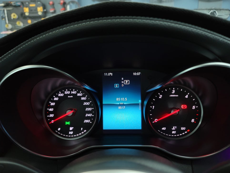 벤츠C220d 익스클루시브- 디지털콕핏