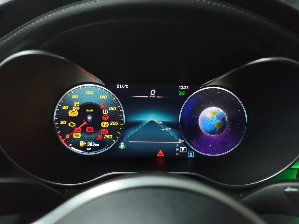 벤츠C220d 익스클루시브- 디지털콕핏