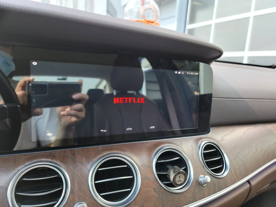 벤츠 E300 " M2C-200a,안드로이드 네비 장착으로 편리한 Car Life 즐기세요~"