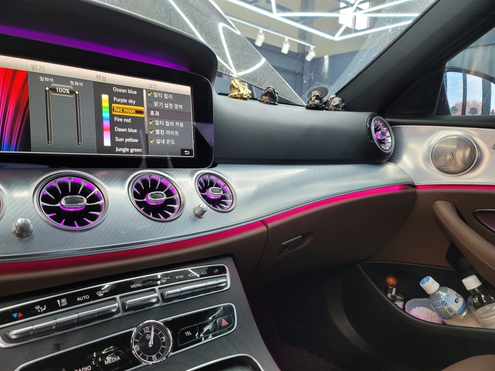벤츠E250 - 와이드콕핏, 팬2 ,감성마력 AMG 프로그래밍까지 그리고 송풍구 엠비언트