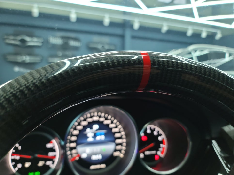 광주벤츠레트로핏 카오카오 > 벤츠 CLS63amg - AMG카본핸들, 카본핸들패쉬프트, 12색 엠비언트