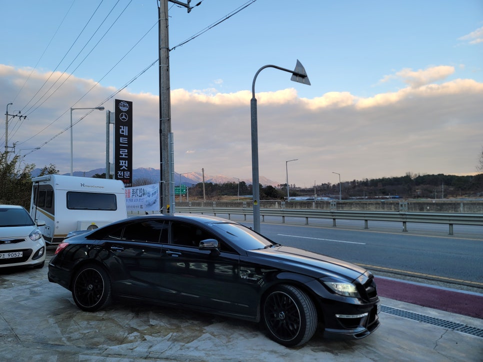 광주벤츠레트로핏 카오카오 > 벤츠 CLS63amg - AMG카본핸들, 카본핸들패쉬프트, 12색 엠비언트