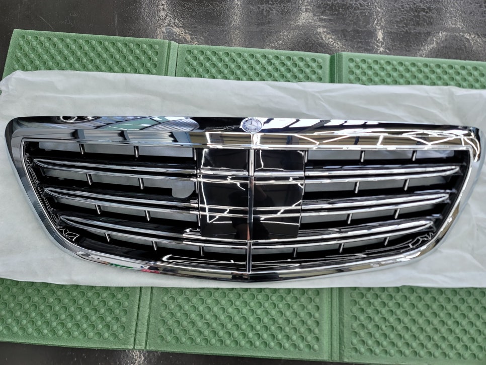 벤츠 W222 S500 전면 후기형 S65amg 컨버전 - 신형 65amg라이트 & 65amg 그릴 시공