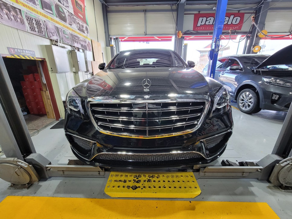 벤츠 W222 S500 전면 후기형 S65amg 컨버전 - 신형 65amg라이트 & 65amg 그릴 시공