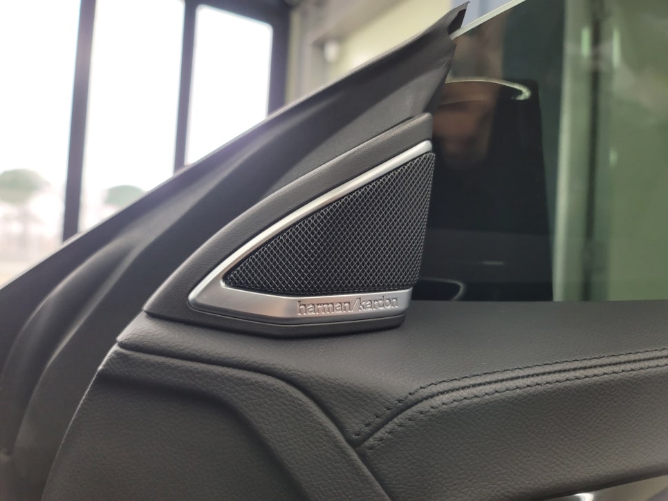 광주벤츠레트로핏 > 벤츠 cls63amg - 모래시계트위터 '뱅 앤 올룹스'