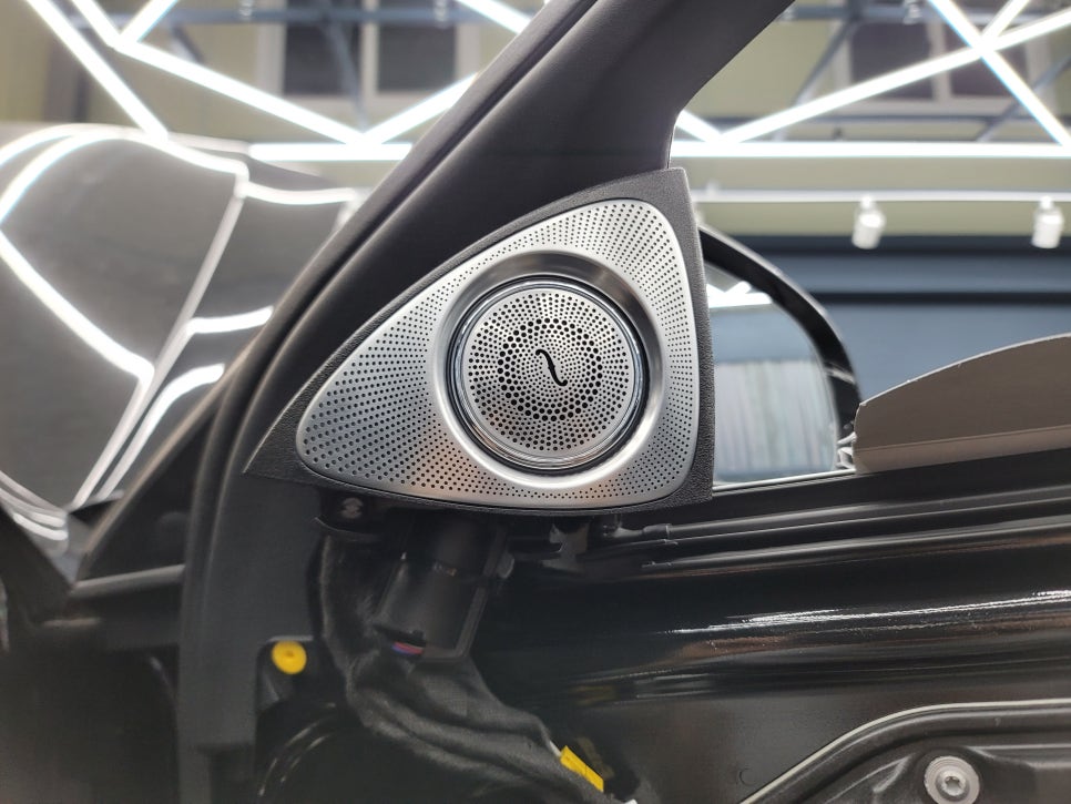벤츠 S350d - 3D부메스터 & 7색 엠비언트 / m2c 200a 플러스