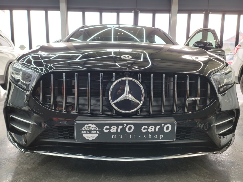 벤츠 A35amg - 세로그릴 교체 및 AMG 로고 추가