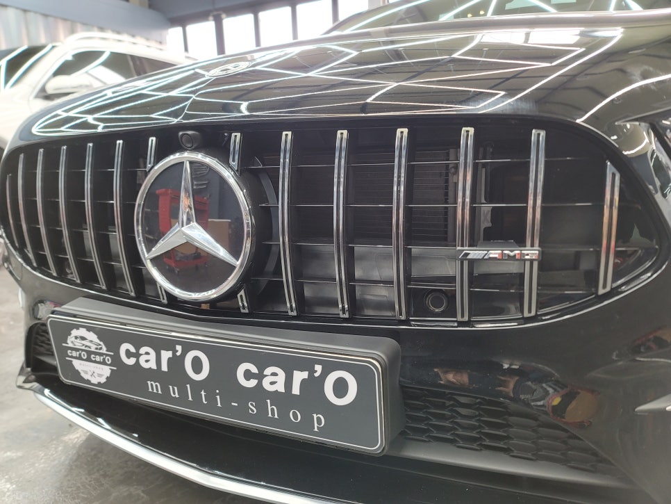 벤츠 A35amg - 세로그릴 교체 및 AMG 로고 추가