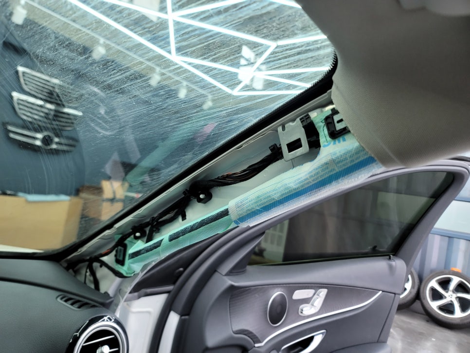 벤츠 E220d- 파인뷰 LX5000 & 에코파워팩S12
