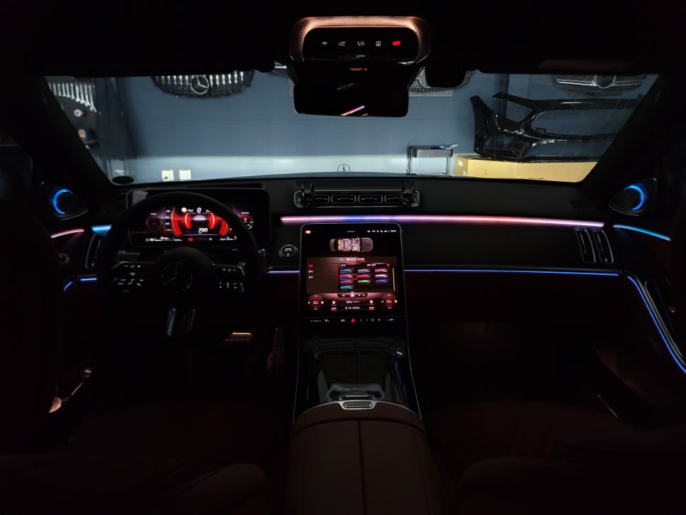 벤츠 S400d - 액티브 엠비언트 & 4D 부메스터 시공