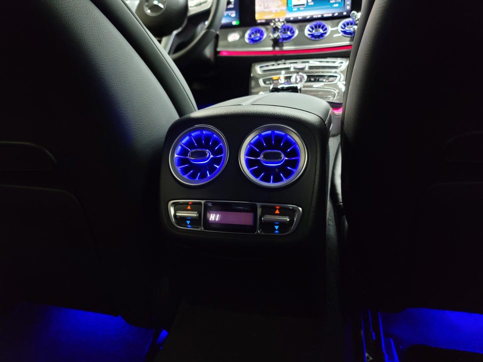 카오카오 > 벤츠CLS400d - 2열 송풍구 엠비언트/ AMG 프로그래밍 & 생활코딩