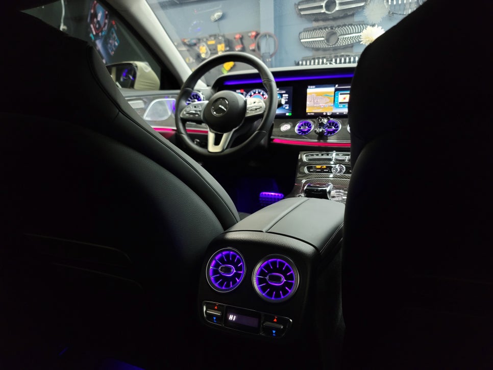 카오카오 > 벤츠CLS400d - 2열 송풍구 엠비언트/ AMG 프로그래밍 & 생활코딩