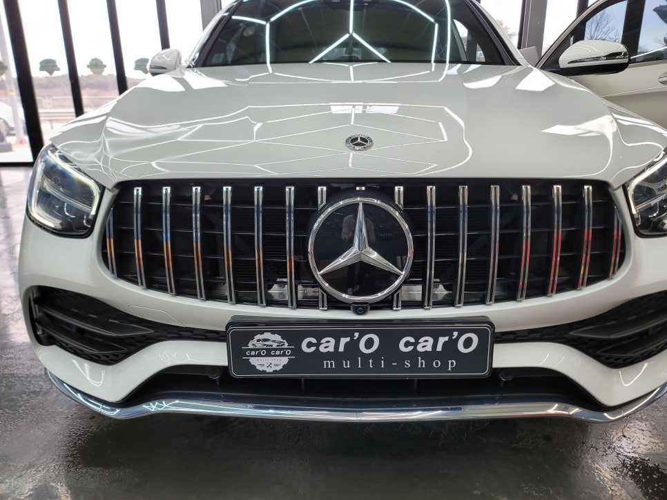 벤츠 GLC200d 쿠페 - 세로그릴, 송풍구엠비언트, 벤츠 순정64색 엠비언트, AMG월계수도어 스팟