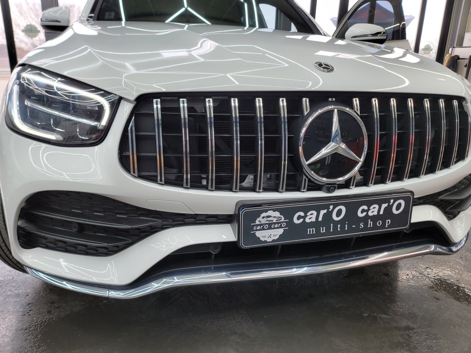 벤츠 GLC200d 쿠페 - 세로그릴, 송풍구엠비언트, 벤츠 순정64색 엠비언트, AMG월계수도어 스팟