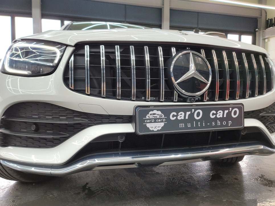 벤츠 GLC200d 쿠페 - 세로그릴, 송풍구엠비언트, 벤츠 순정64색 엠비언트, AMG월계수도어 스팟