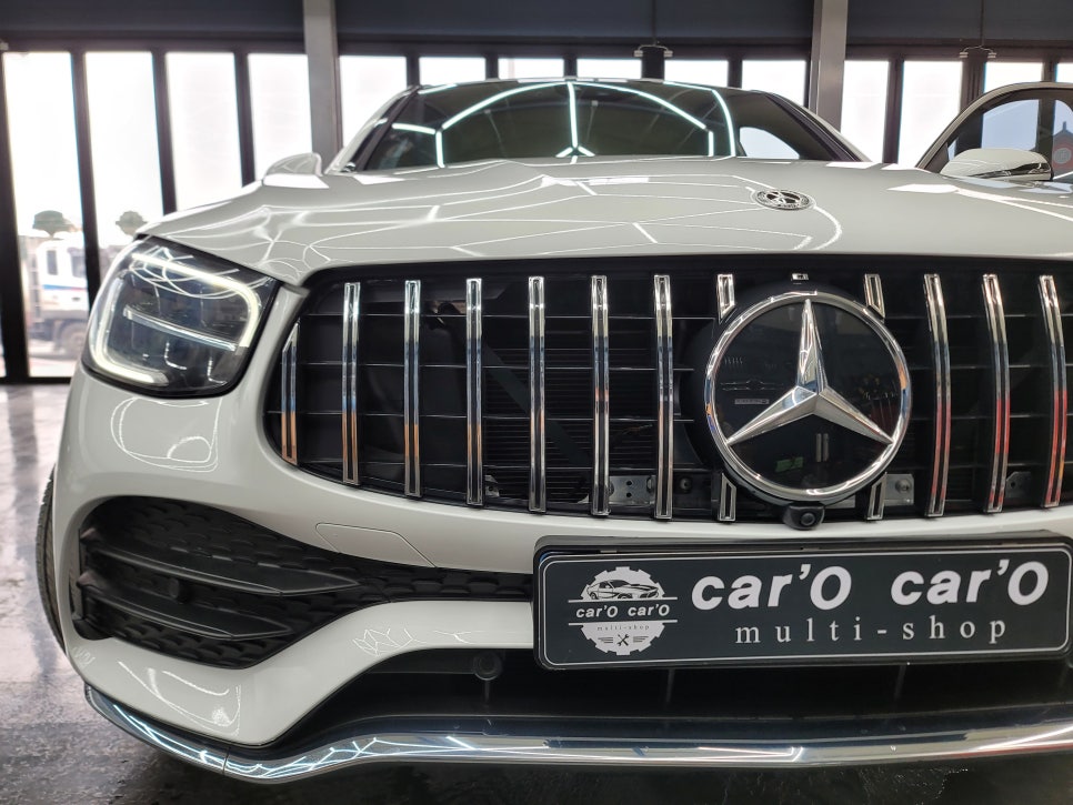 벤츠 GLC200d 쿠페 - 세로그릴, 송풍구엠비언트, 벤츠 순정64색 엠비언트, AMG월계수도어 스팟