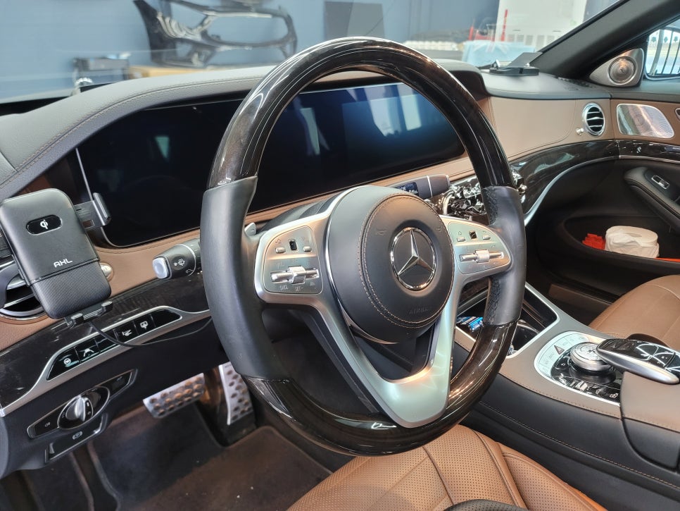 벤츠 S400d - AMG 커스텀 핸들, 아이나비QXD7000, 커넥티드프로, 에코파워팩 S16