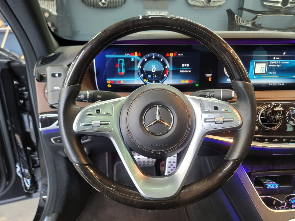 벤츠 S400d - AMG 커스텀 핸들, 아이나비QXD7000, 커넥티드프로, 에코파워팩 S16