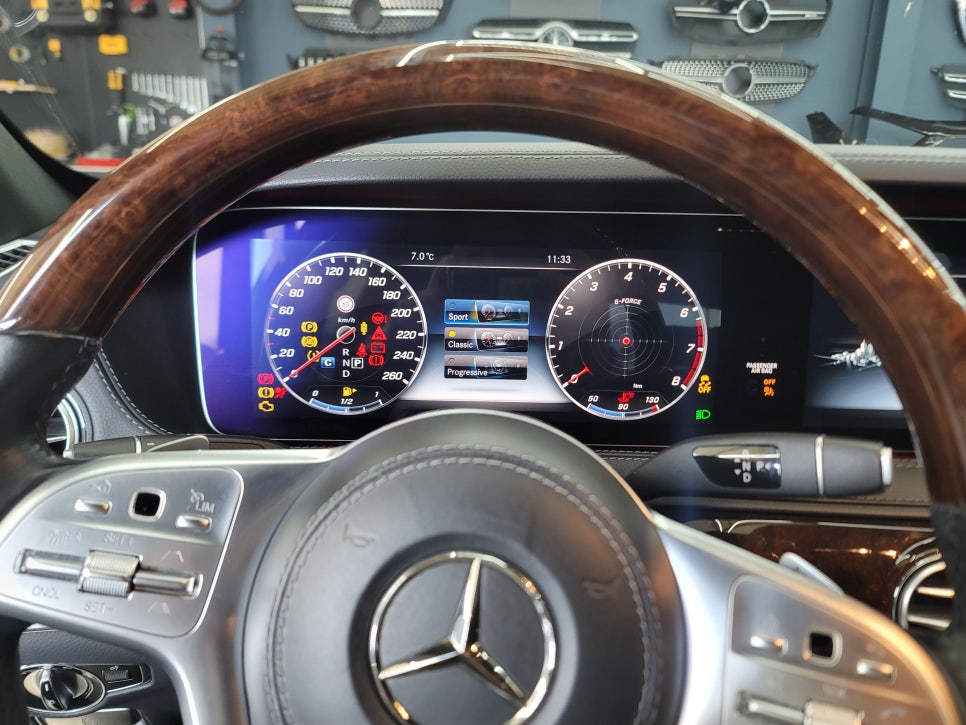 벤츠 S500- 디지털 계기판 AMG 프로그래밍으로 감성마력 충전