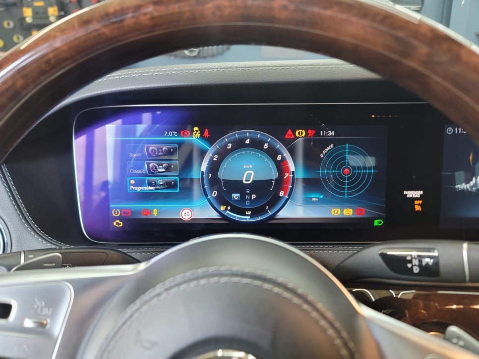 벤츠 S500- 디지털 계기판 AMG 프로그래밍으로 감성마력 충전