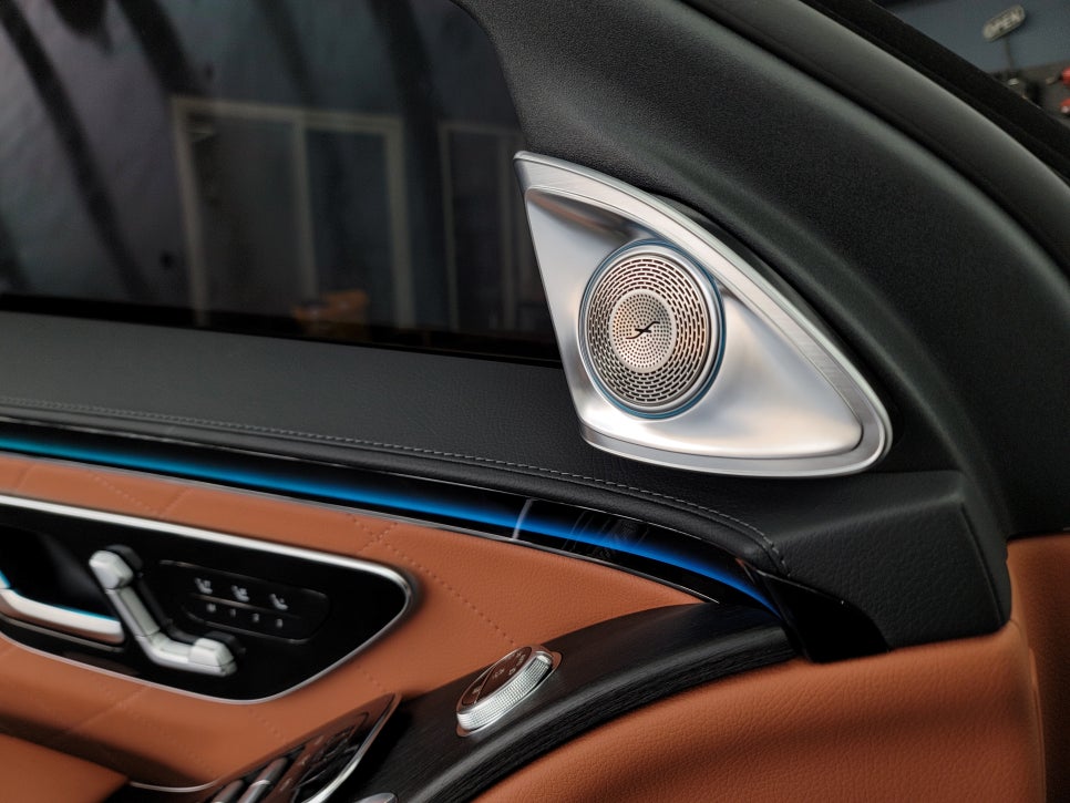 벤츠 w223 S400d - 신차출고, 액티브엠비언트 & 4D 부메스터