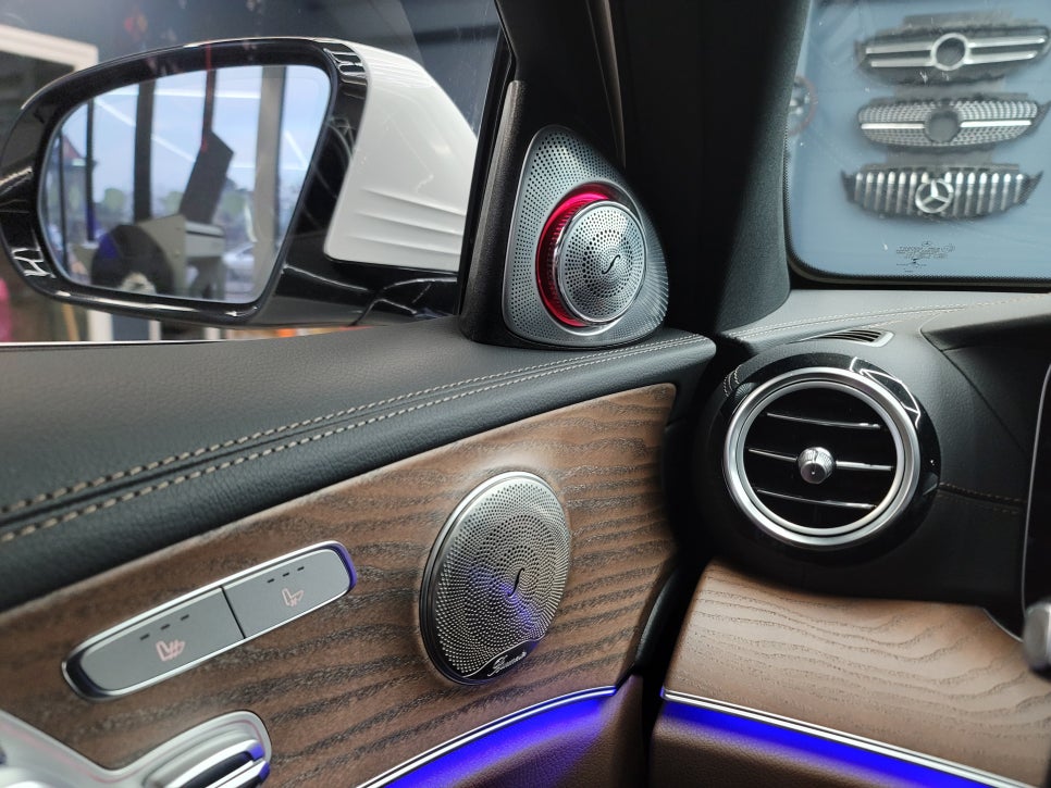 벤츠E220d - 하이클라스 3D부메스터