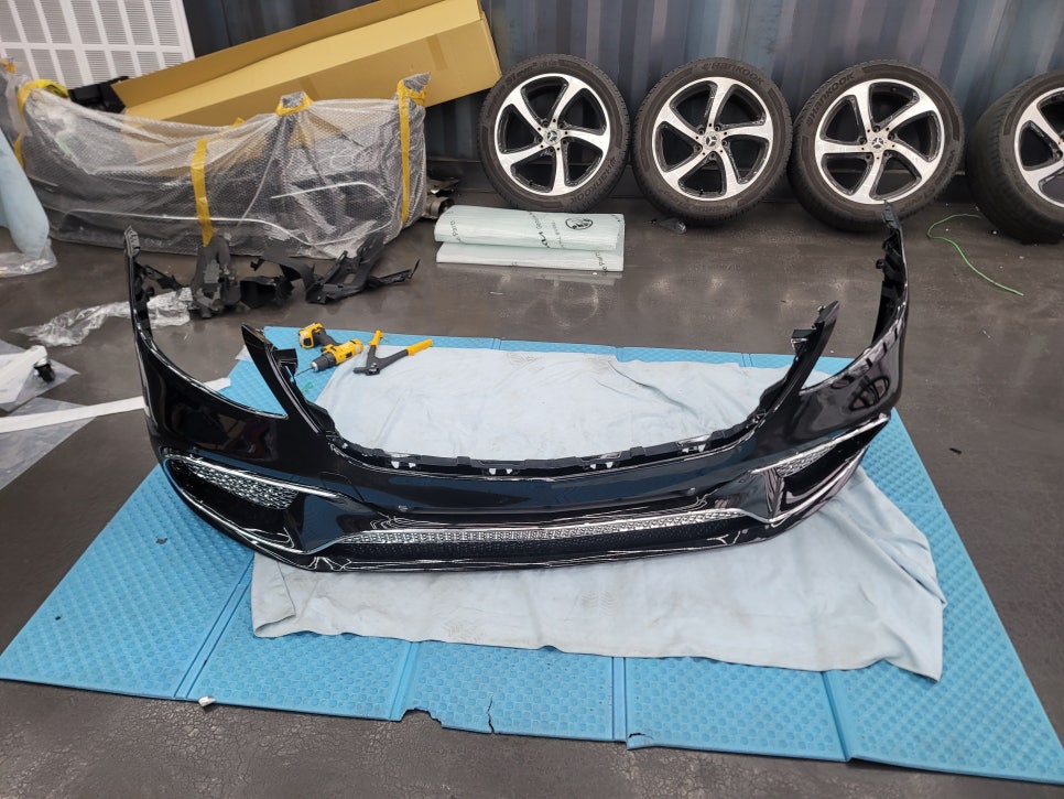 벤츠S350 - 사고로 인한 컨버전 65amg 전면 교체 !!!