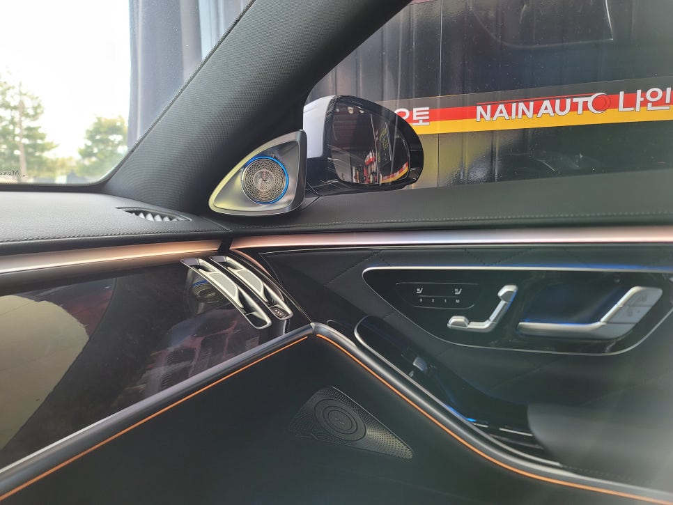 벤츠S500 - 4D 부메스터 " 벤츠 순정4D + 카비우스 모듈 "