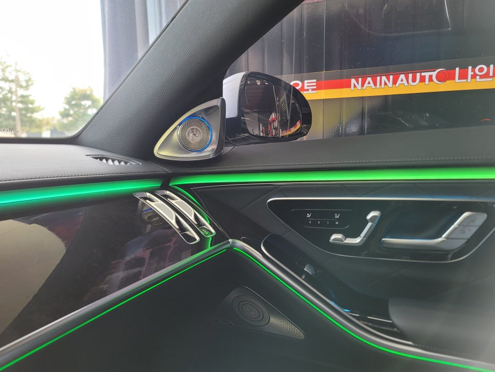 벤츠S500 - 4D 부메스터 " 벤츠 순정4D + 카비우스 모듈 "