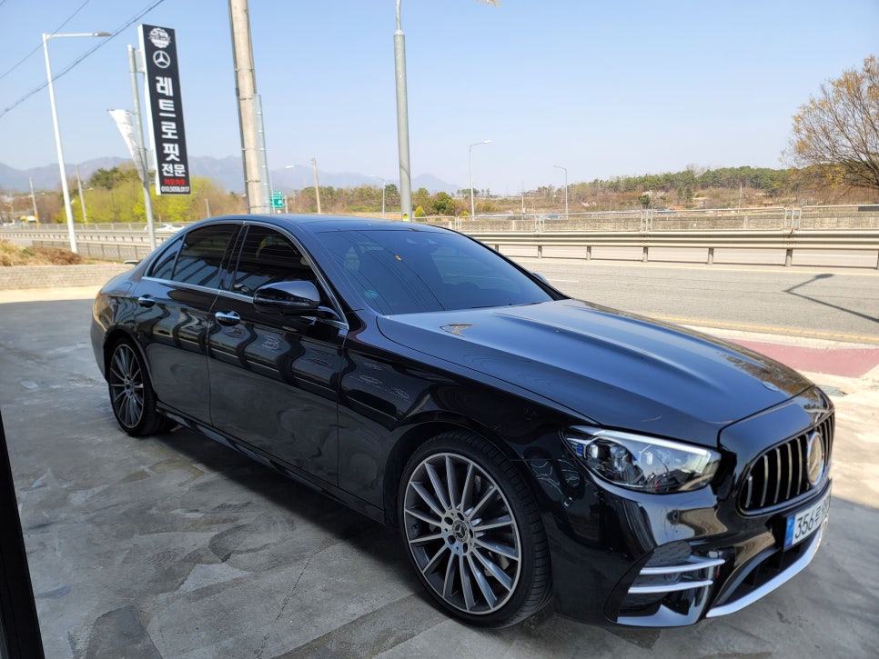 벤츠E350- 세로그릴 & 송풍구엠비언트