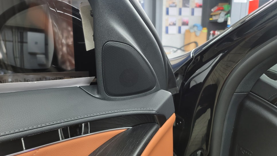 벤츠 S400d - 4D부메스터 ' 벤츠 순정 + 카비우스 모듈 '