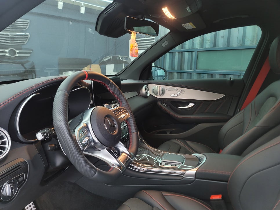 광주 벤츠레트로핏 카오카오 > 벤츠GLC43amg -3D부메스터 & 벤츠 순정 엠비언트