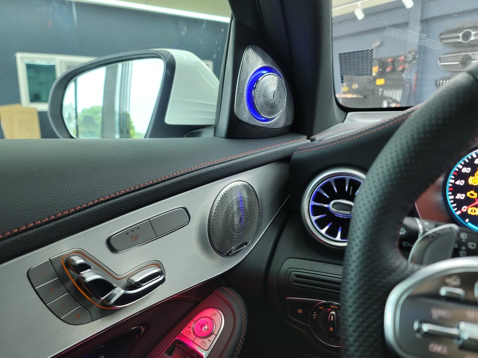 광주 벤츠레트로핏 카오카오 > 벤츠GLC43amg -3D부메스터 & 벤츠 순정 엠비언트