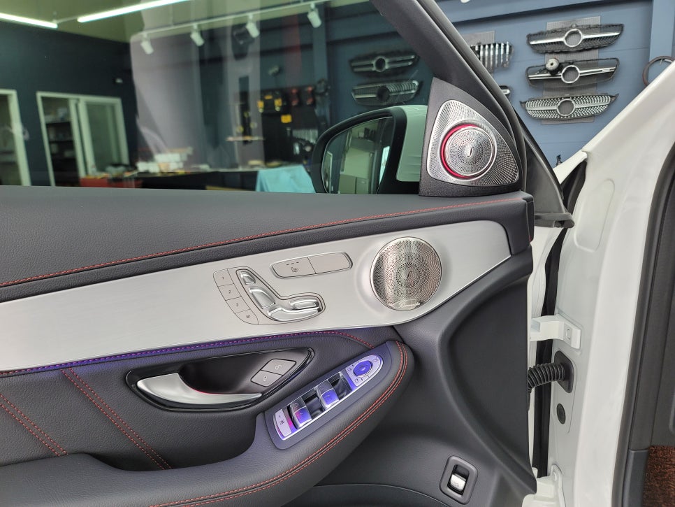 광주 벤츠레트로핏 카오카오 > 벤츠GLC43amg -3D부메스터 & 벤츠 순정 엠비언트