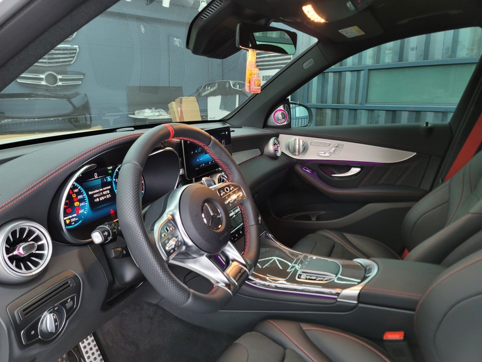 광주 벤츠레트로핏 카오카오 > 벤츠GLC43amg -3D부메스터 & 벤츠 순정 엠비언트