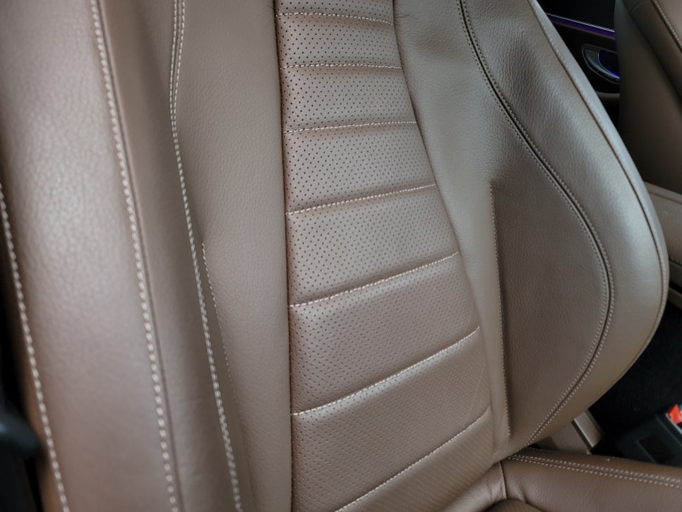 광주 통풍시트 맛집 - 벤츠 E클래스 2대 동시시공 (E220d / E300)